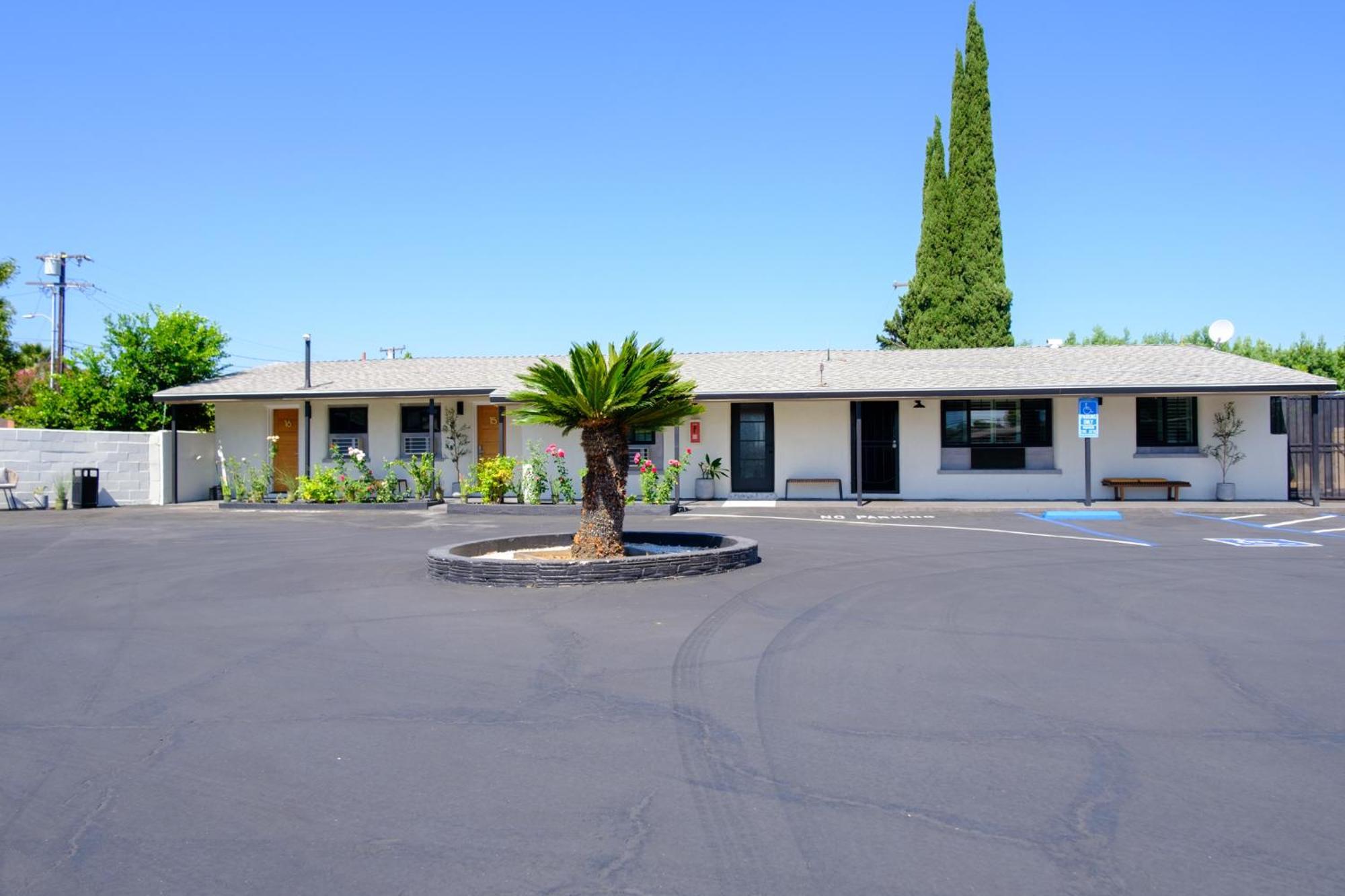 Adobe Inn Monterey Park Εξωτερικό φωτογραφία